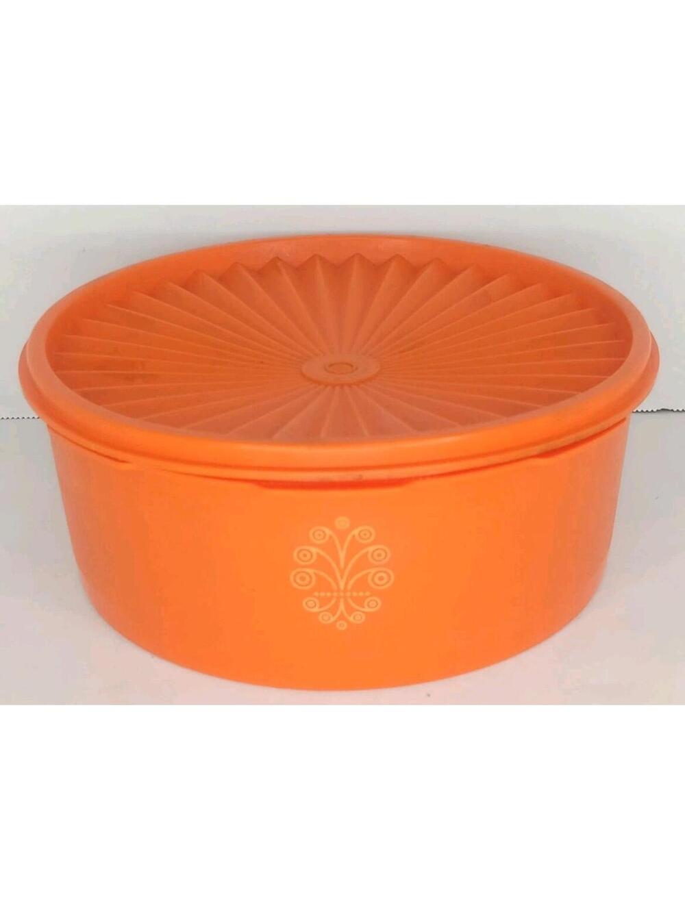 Vtg 1970s Tupperware 8” Harvest Orange Servalier Container w/Lid Seal #1204-11
